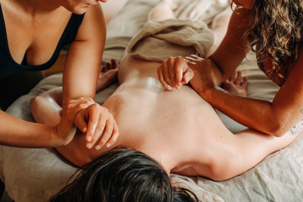 4-Handed Lomi Massage
